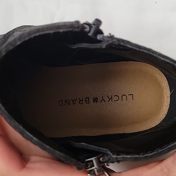 Lucky Brand black ankle boots w/side zippers. SIZE 13 for girls. - Picture 15 of 15